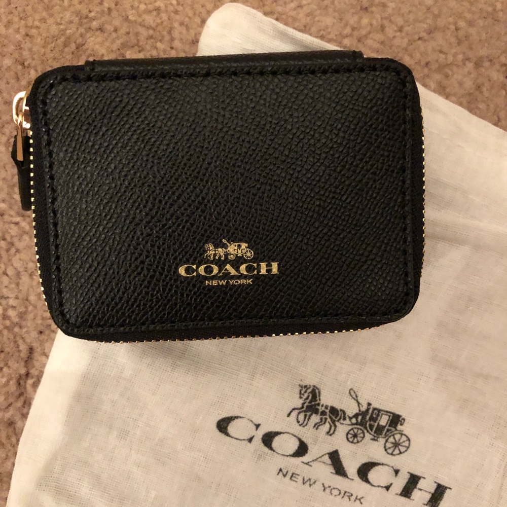 ๐ Coach Triple Pill Box Travel Case - Picture 2 of 7